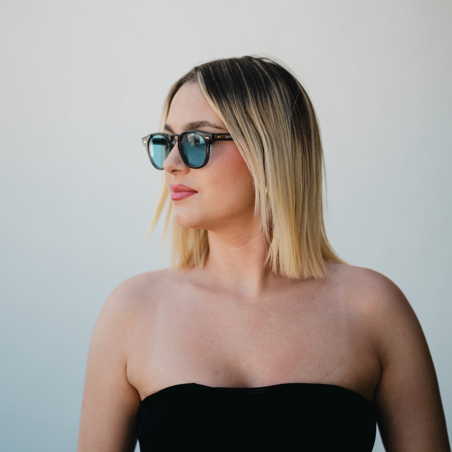 TULUM | TRASNPARENT GREY BLUE